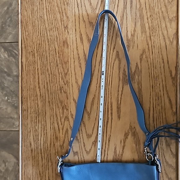 VINTAGE Coach Legacy Pebbled Leather Tassel crossbody - cornflower blue - Picture 13 of 16